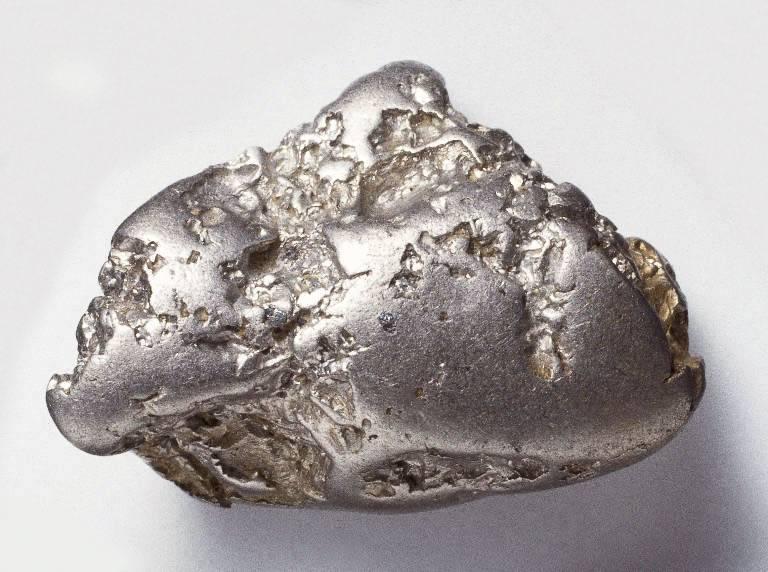 Platinum Facts, Symbol, Discovery, Properties, Uses